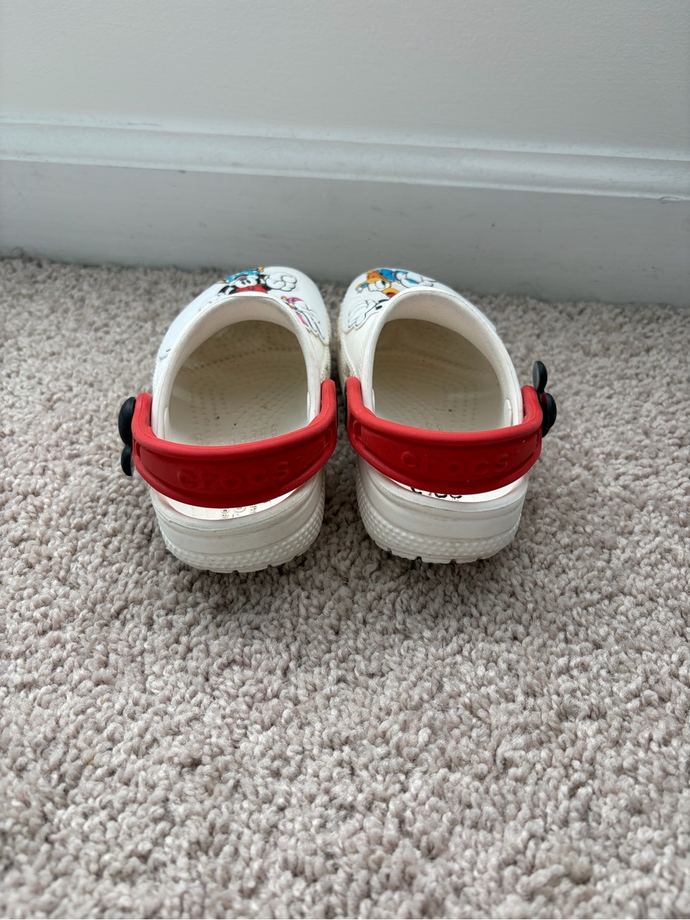 Mickey & Friends Crocs - Picture 2 of 8